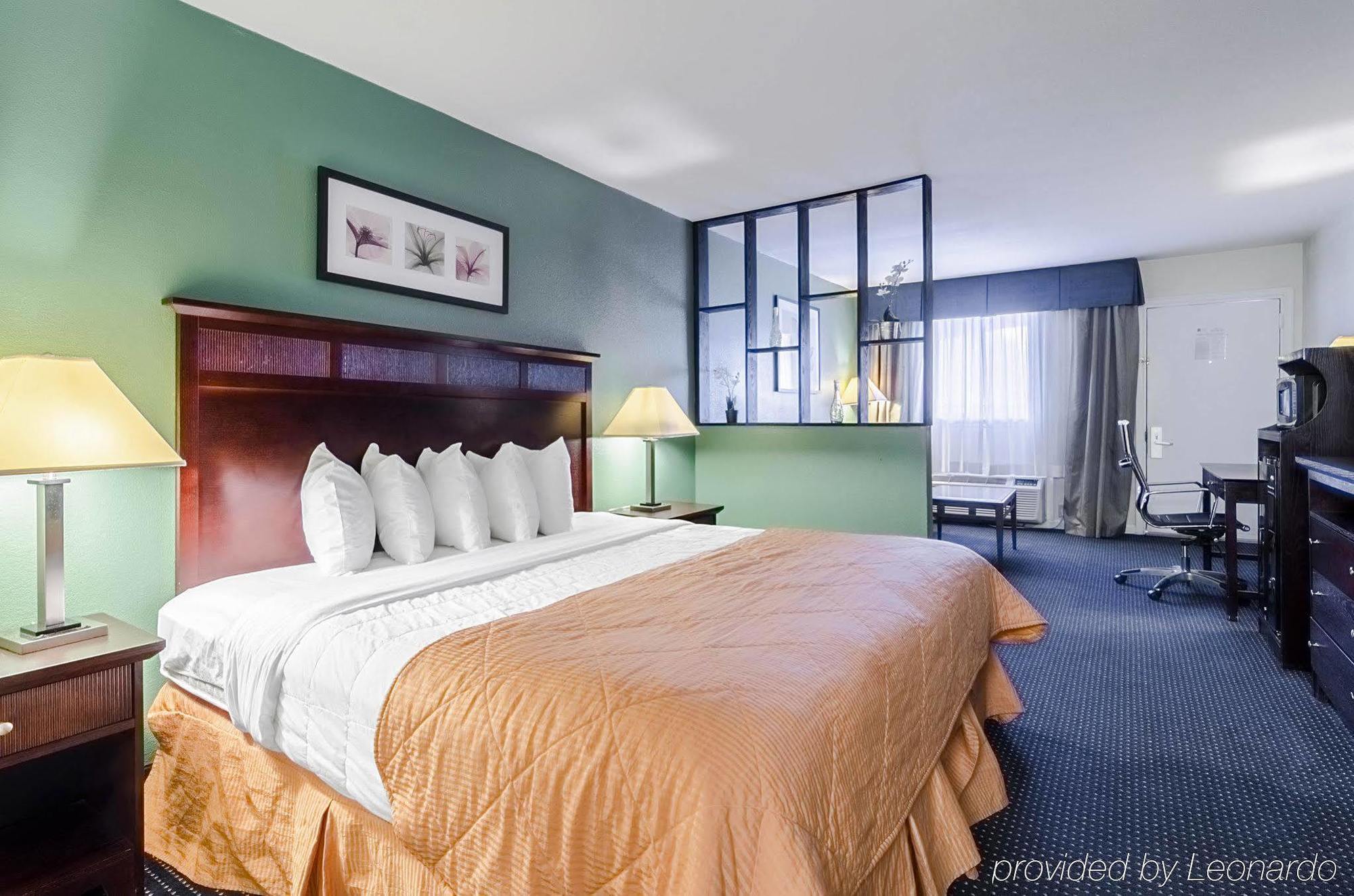 Rodeway & Hotel Williamsburg